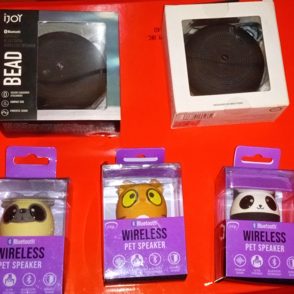 2 Bead Bluetooth wireless speakers, 4 Bluetooth wireless pet speakers